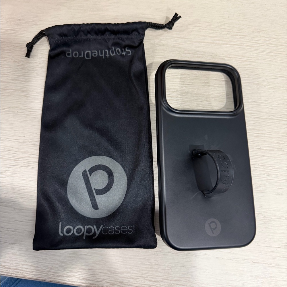 Loopy Case Black Phone Case with Pouch